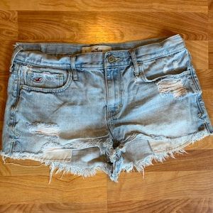 Hollister high wasted jean shorts size 9